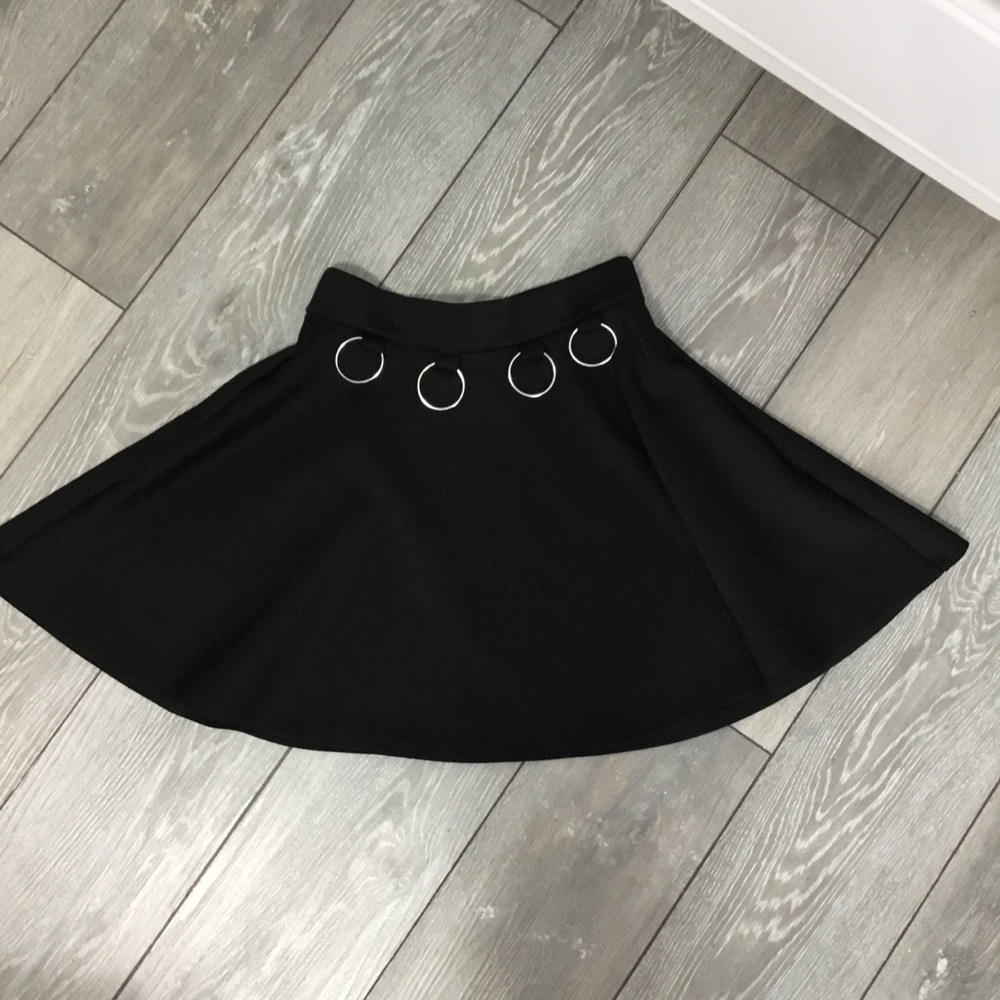 Social Collision Black Skater Circle Skirt Metal Rings S
